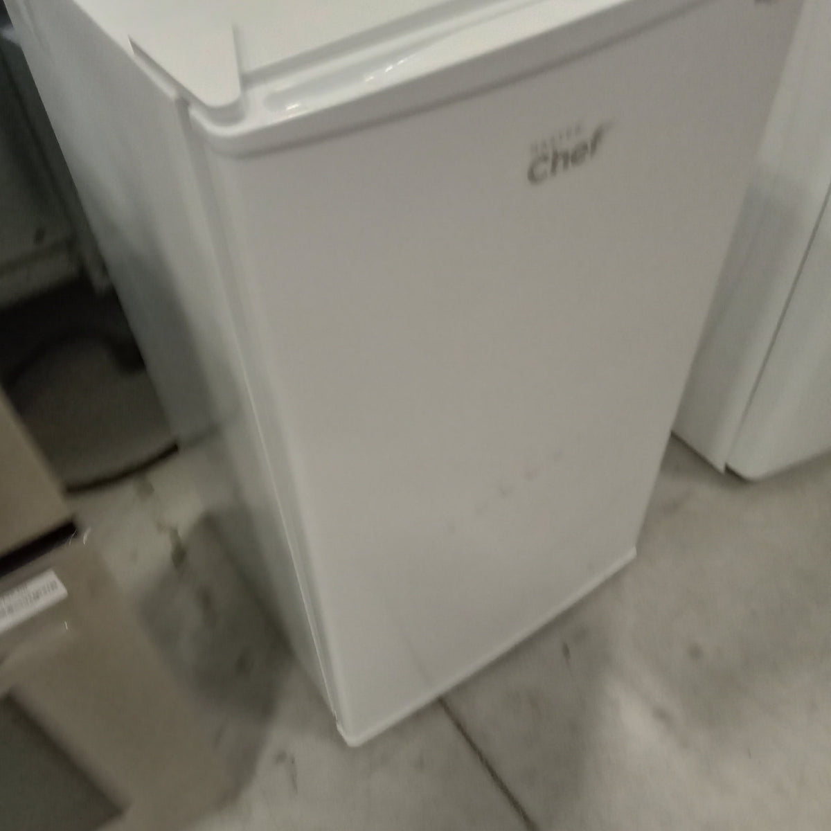 19"W Mini Fridge in White