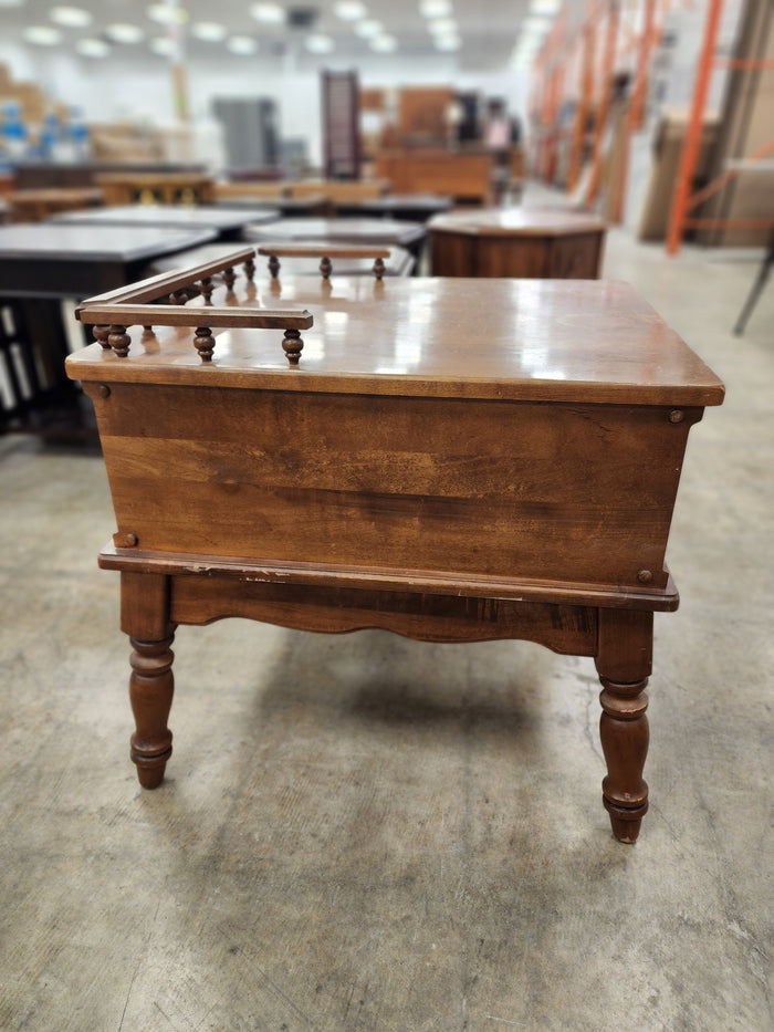 Vintage Style Wooden Side Table with 1 Drawer