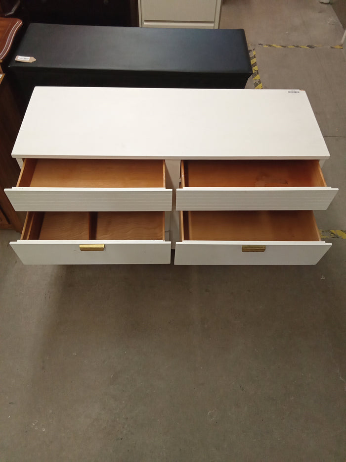 50"W 8-Drawer Dresser in White