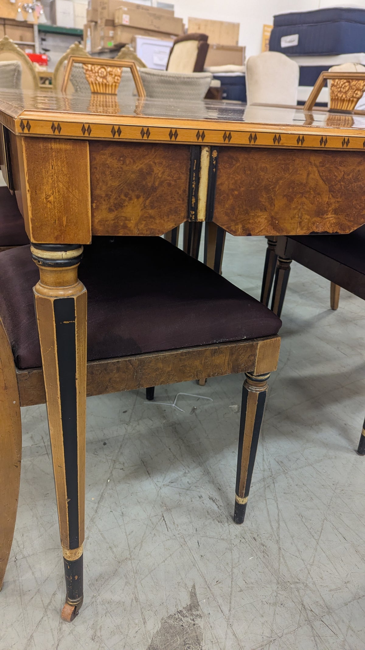 French Provincial Dining set w/ 6 Chairs