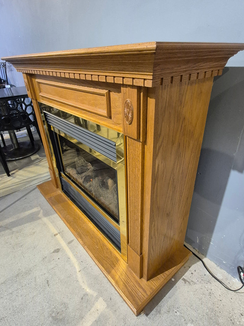 Electric Fireplace with 52"W Oak Mantel/Surround