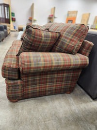 Country Style Plaid Upholstered Loveseat