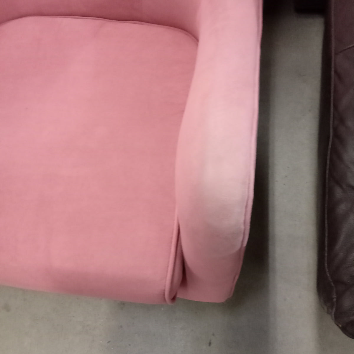 28"W Pink Wing Back Chair