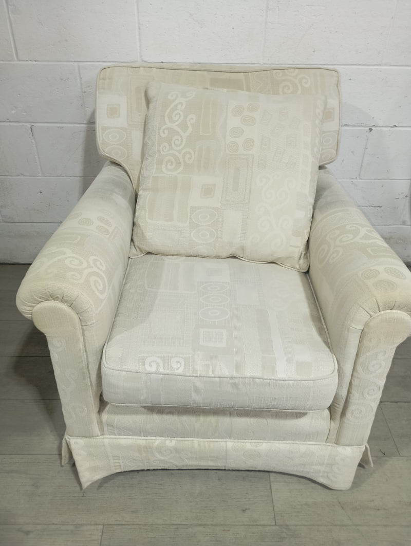 27"W Off-White/ Ivory-Tone  Arm Chair