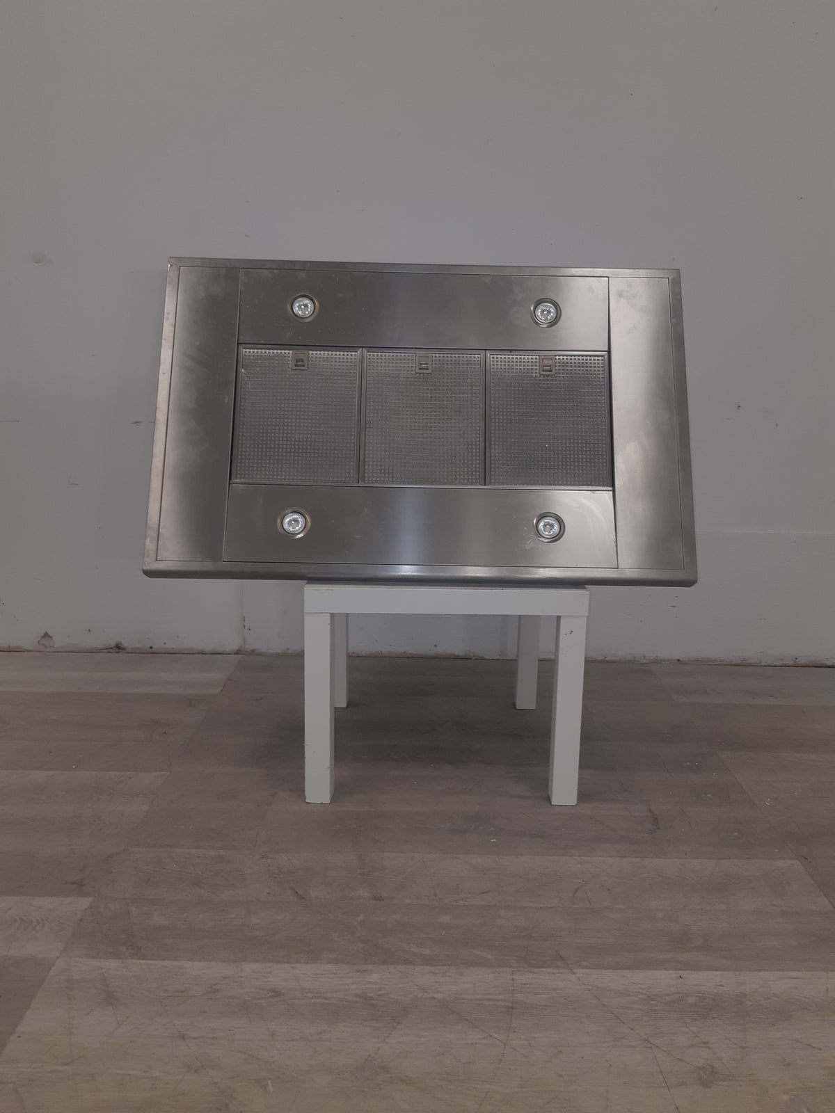 Wolf Stainless Stain Range Hood