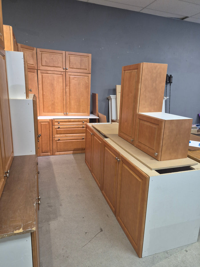 Maple Cabinet Set