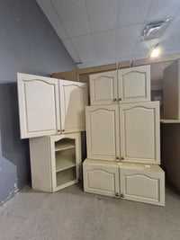 Cream Cabinet Set