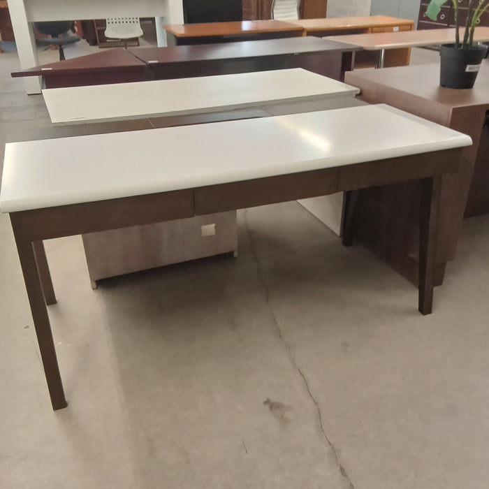 59.5"W Modern Desk