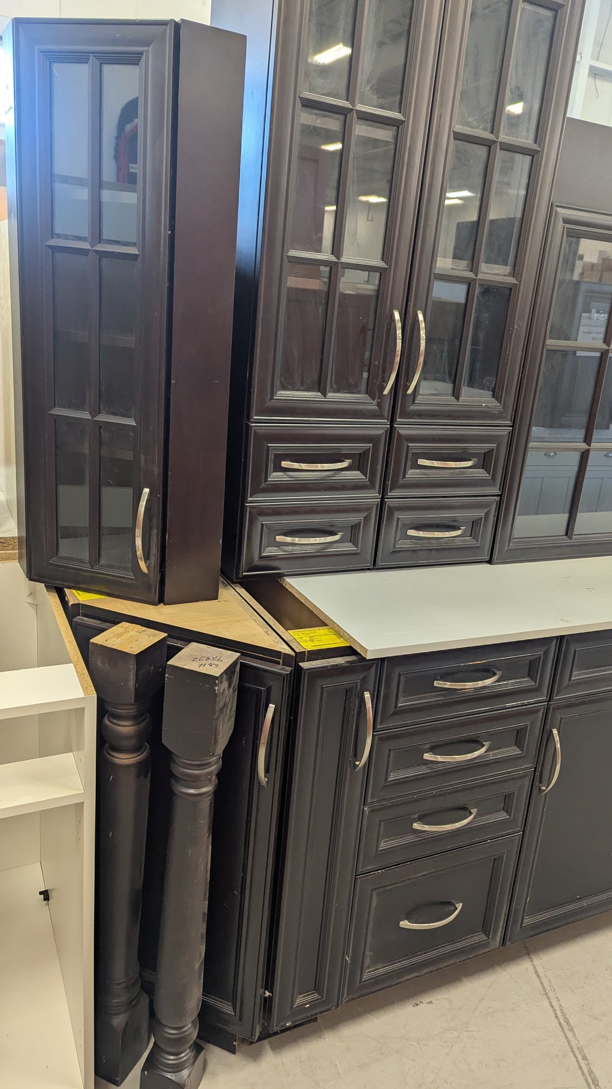 Set of 18 Dark Chocolate Kitchen Cabinets