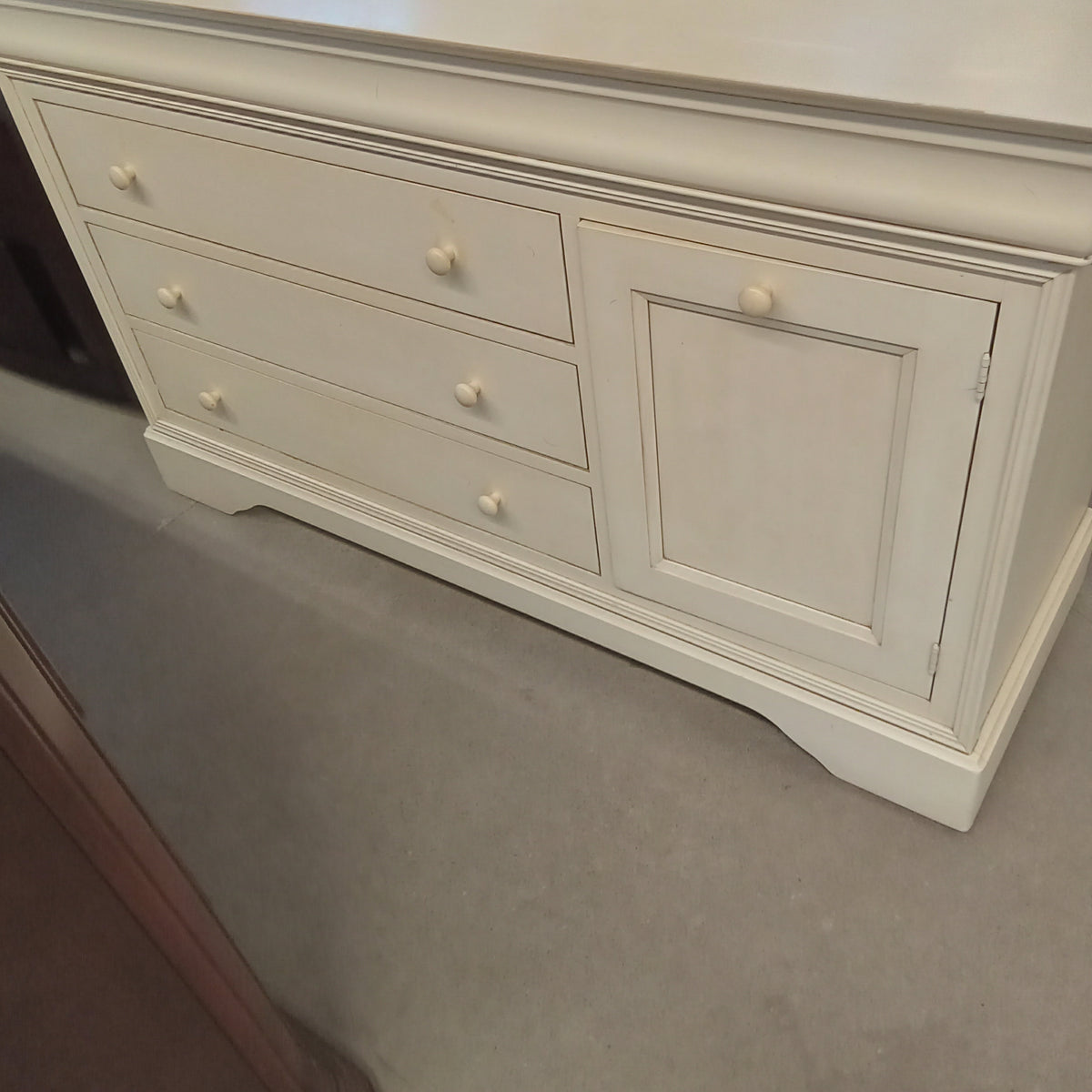 56"W 6-Drawer Cream Dresser