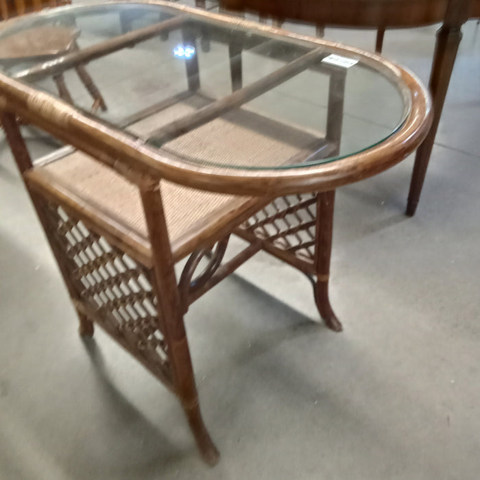 39"W Rattan Patio Table
