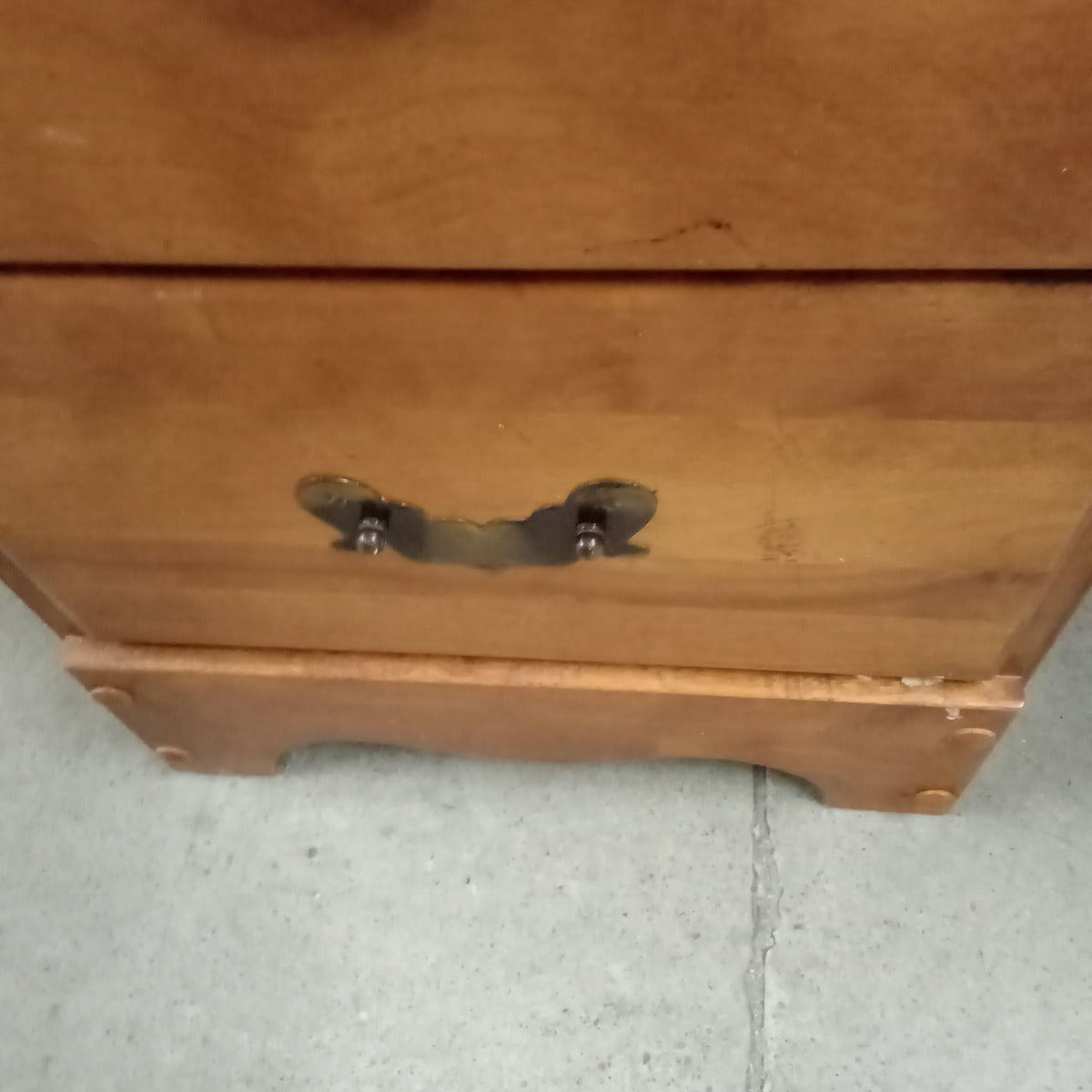 34"W Single Pedestal Wooden Desk