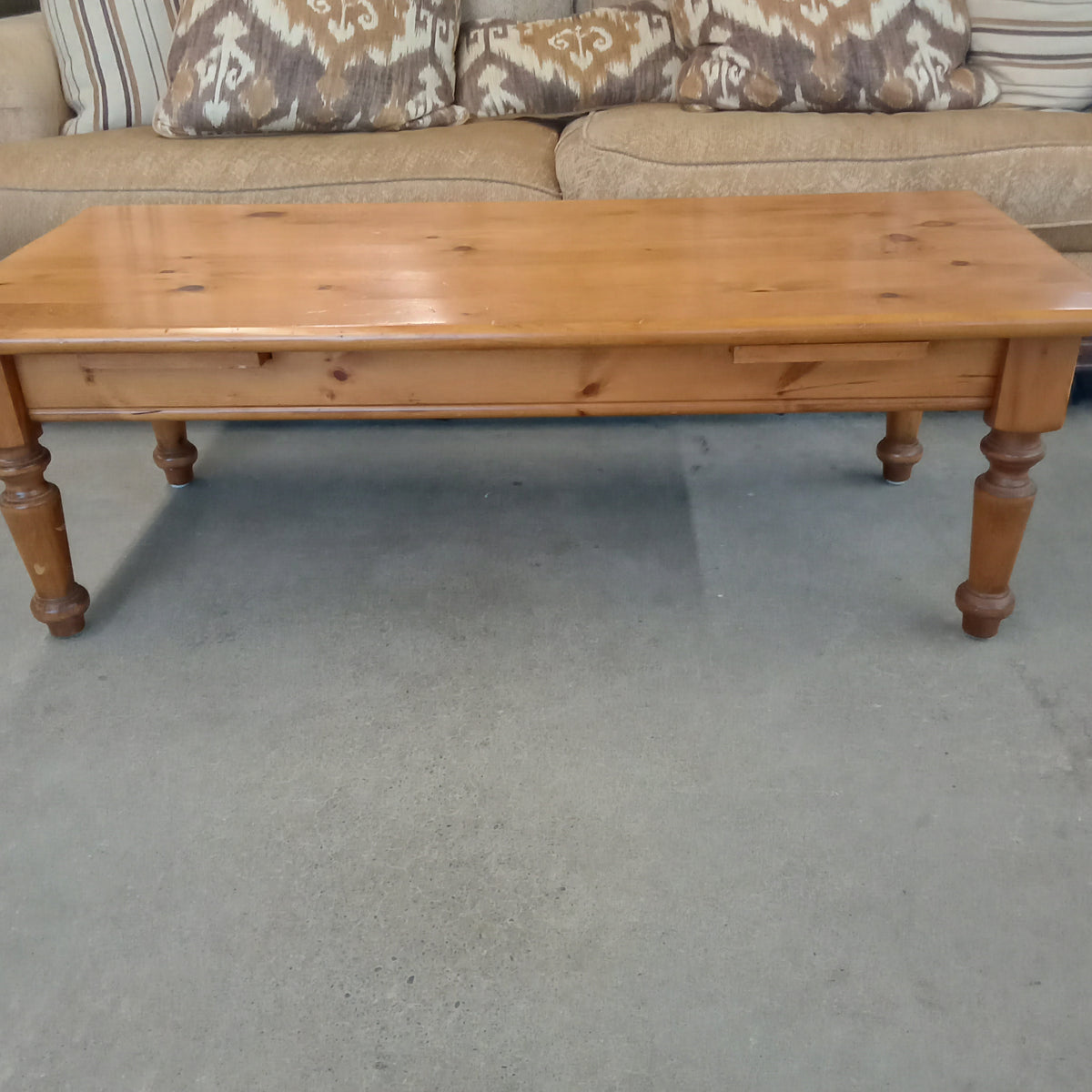 32"W Knotty Pine Coffee Table