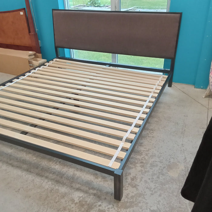 80"W Black Metal Bed Frame - King