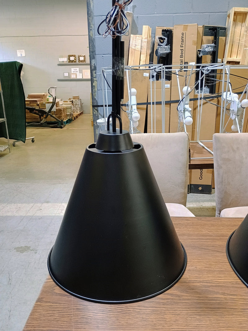 Modern Pendant Light with 3 light bulbs in Black