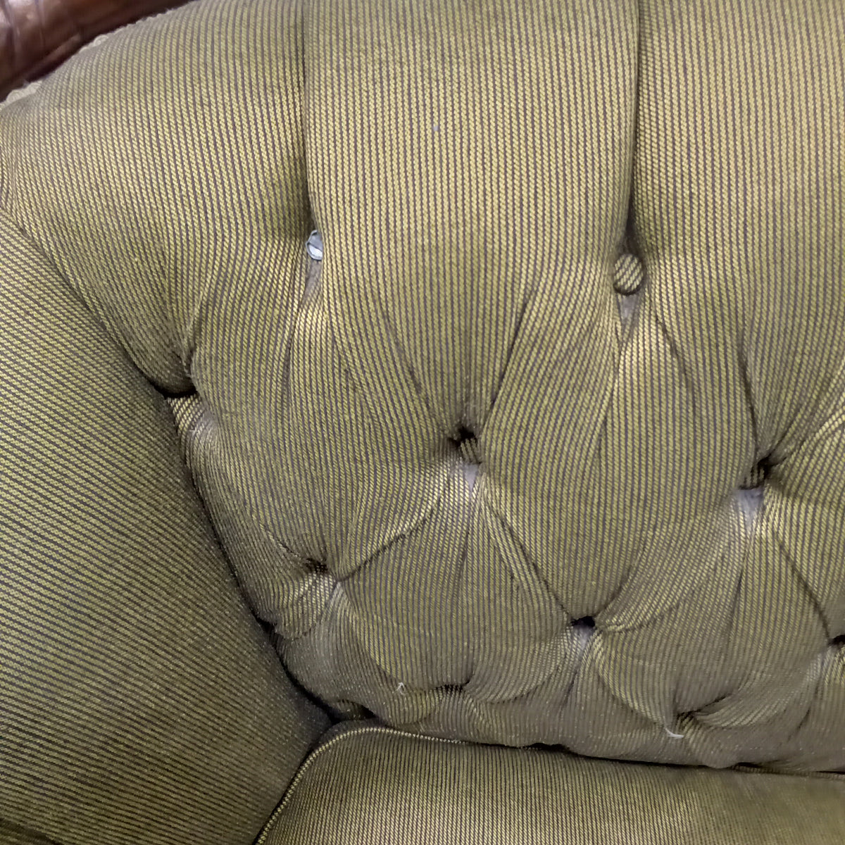 80"W French Provincial Style 3-Seat Sofa