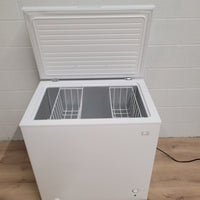 32"W White Chest Freezer - 7Cu Ft Capacity
