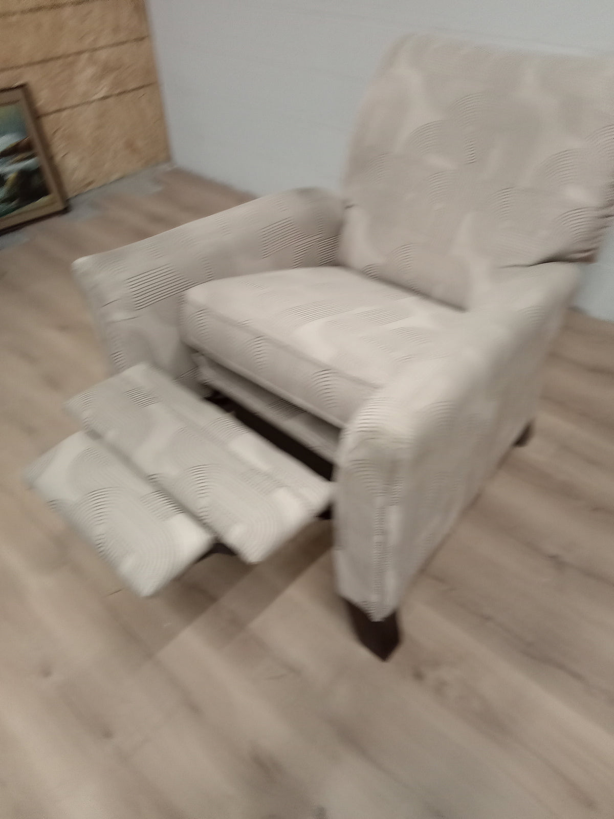 34"W Recliner Armchair