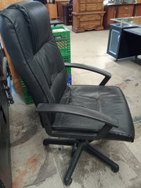 24.5"W Office Chair in Black