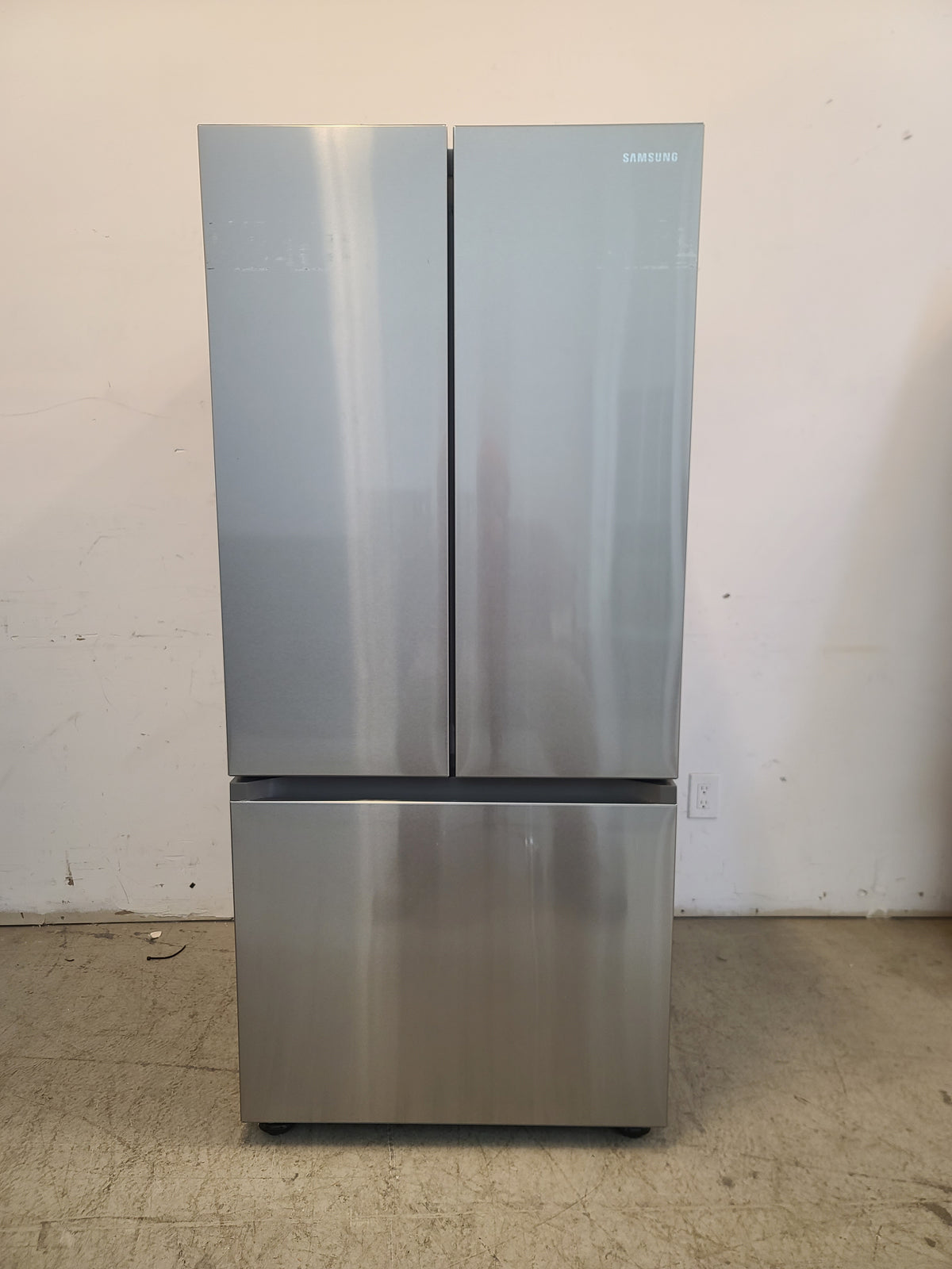 Samsung 30-Inch W 21.8 Cu.Ft. French Door Refrigerator with Icemaker in Freezer in Stainless Steel - ENERGY STA