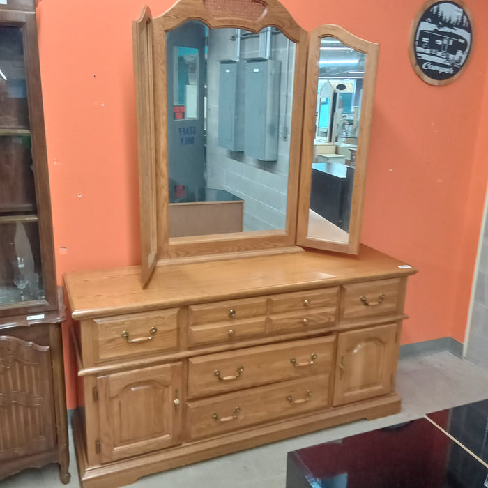 63.5"W 5-Drawer Dresser with Mirror