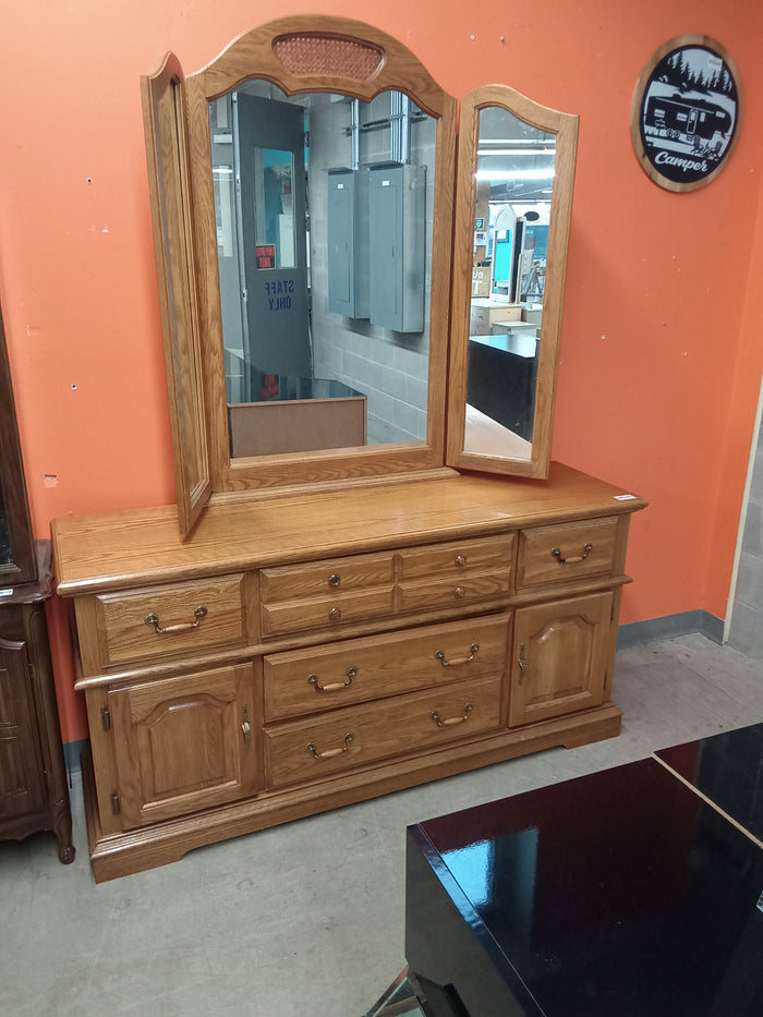 63.5"W 5-Drawer Dresser with Mirror