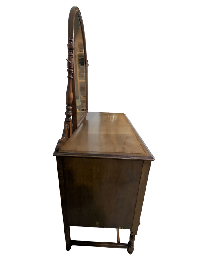 Berkey & Gay Furniture Dresser