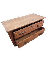 2-Drawer Traditional Oak Nightstand