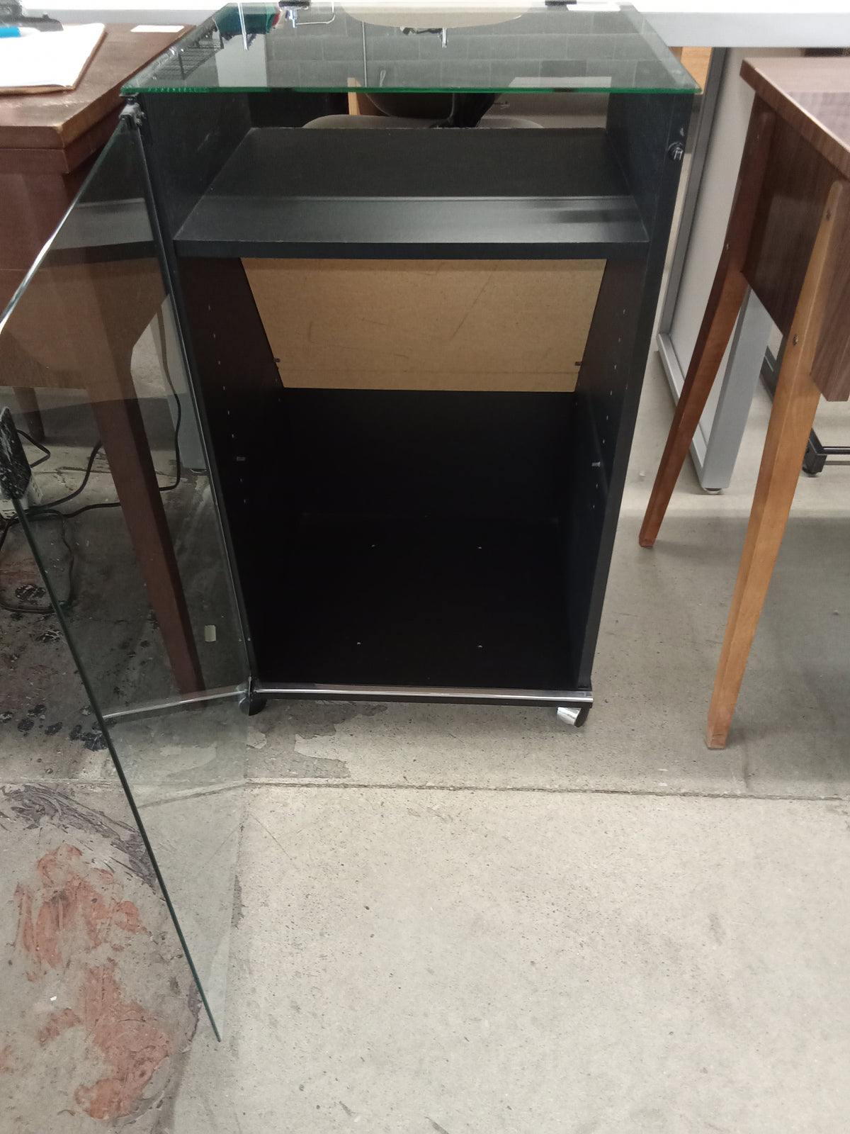 19"W Stereo Cabinet