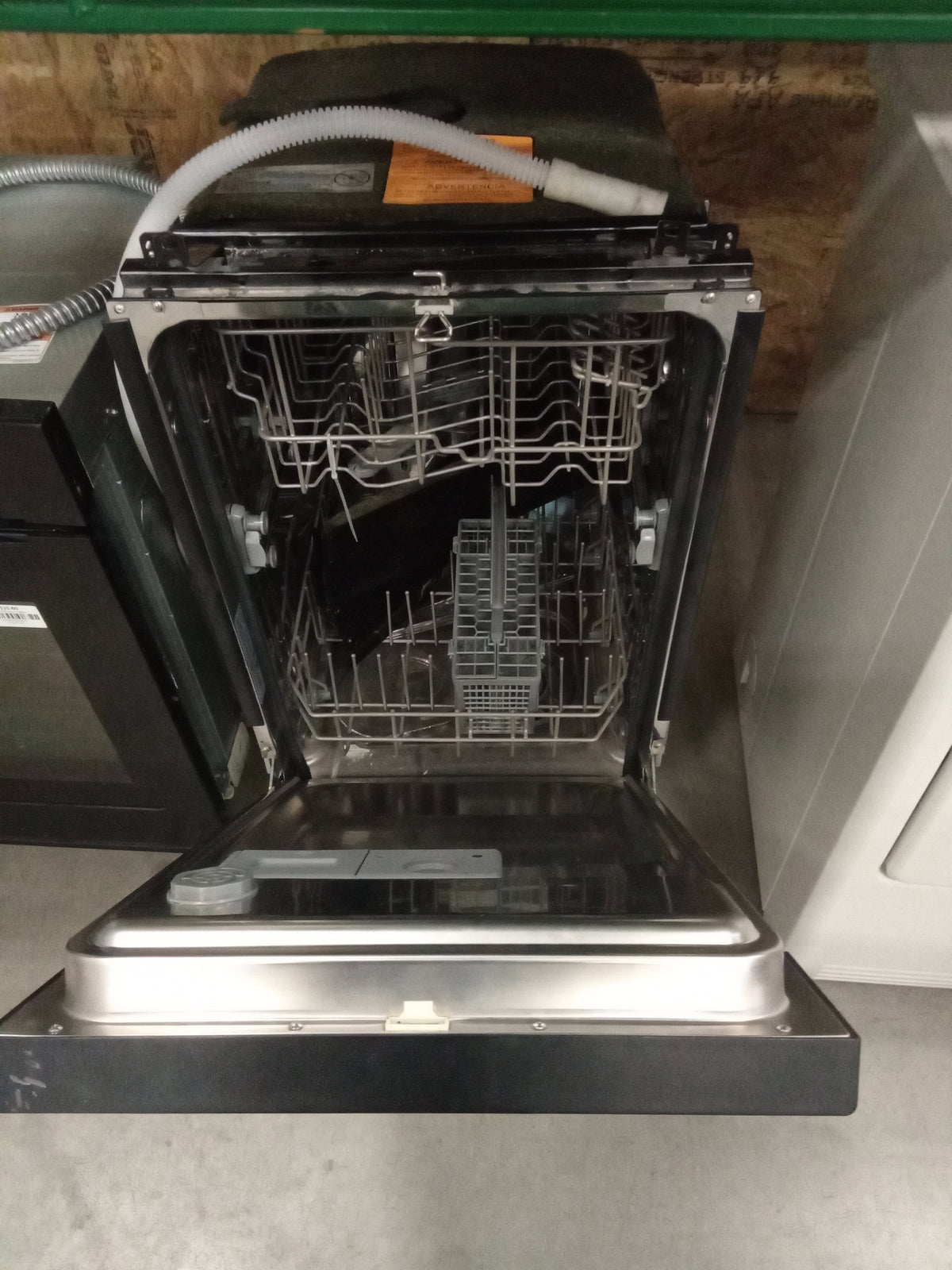 17.5"W Apartment Sized Dish Washer