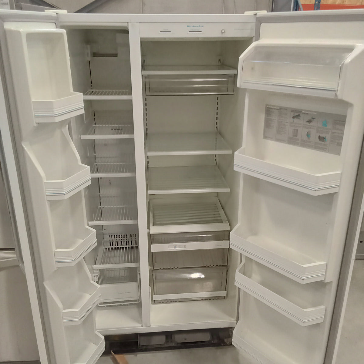 33"W Side by Side Fridge Freezer in White