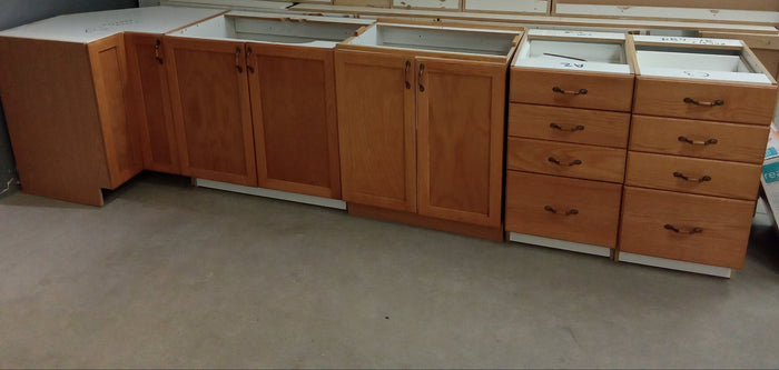 Traditional Oak Base Cabinet Kitchen