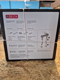 Single Hole Bathroom Faucet with Drain Assembly