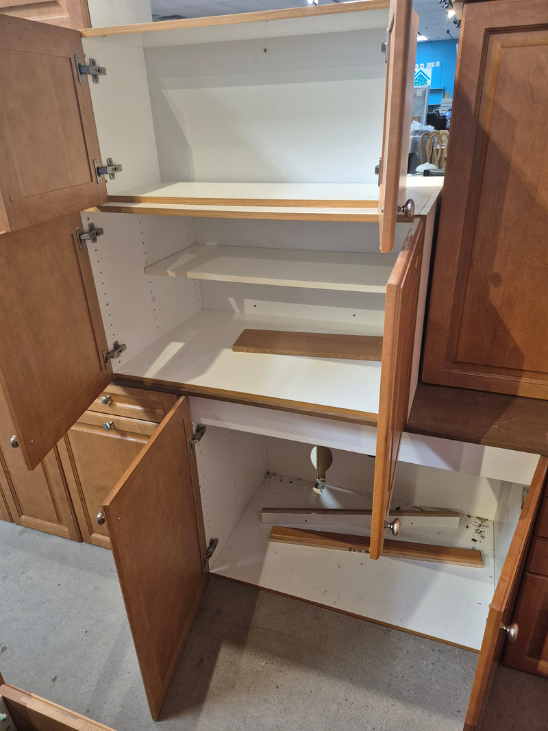 Maple Cabinet Set