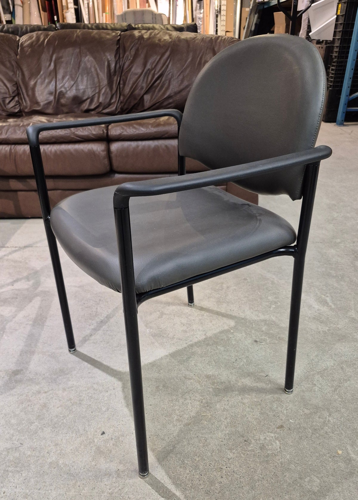 4-Legged Armchair Cricket Clay Vinyl  - 500FCA