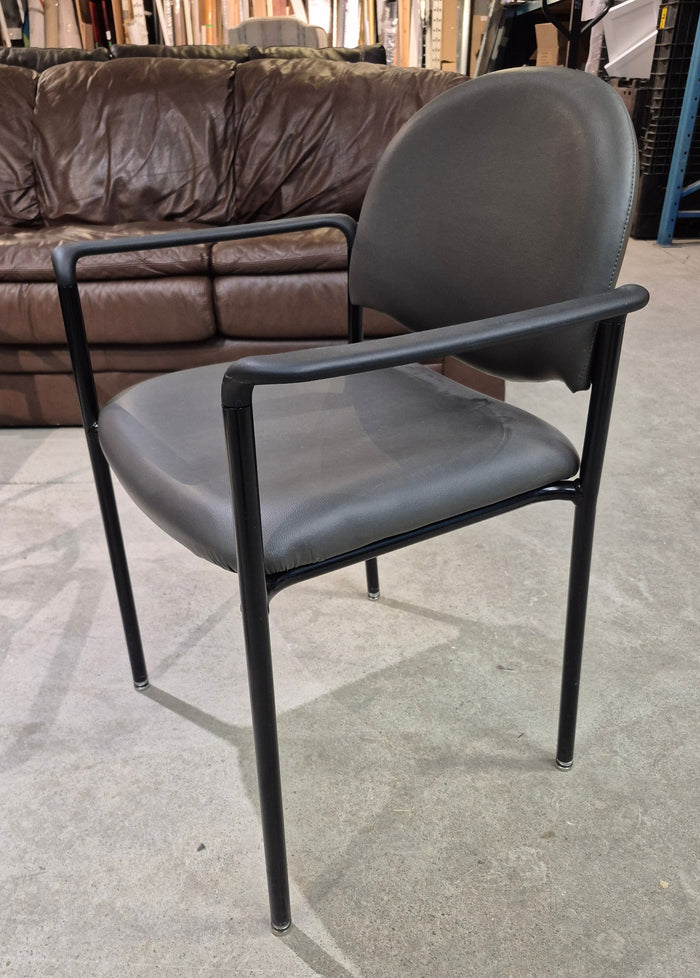 4-Legged Armchair Cricket Clay Vinyl  - 500FCA