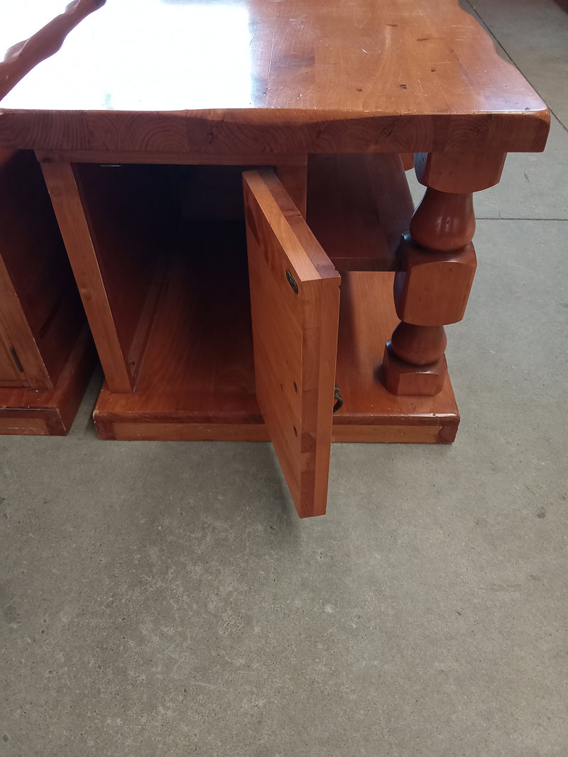 24"W Knotty Pine End Table with Storage