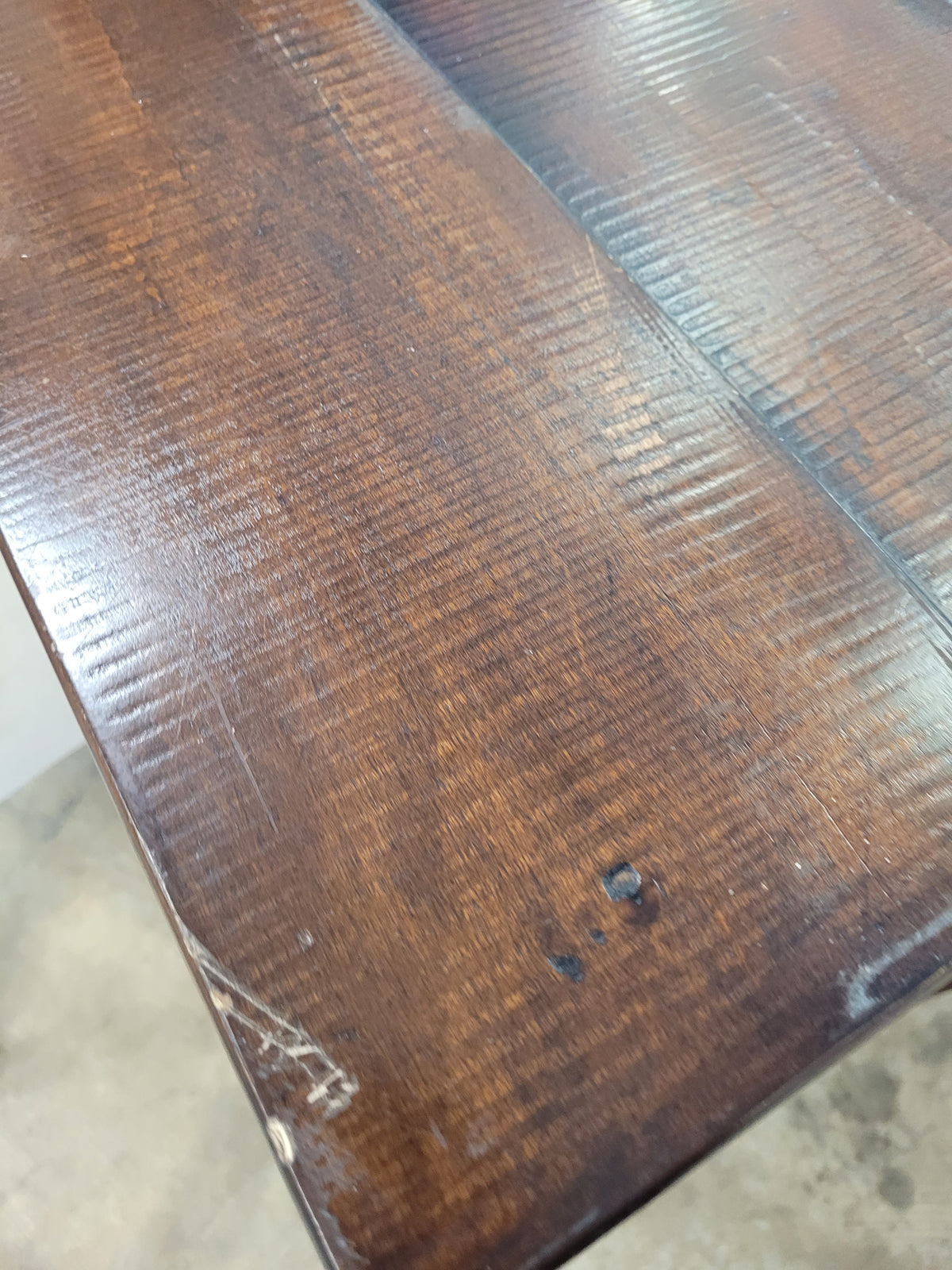 Farmhouse Dining Table W/ 6 Tufted Cream Chairs