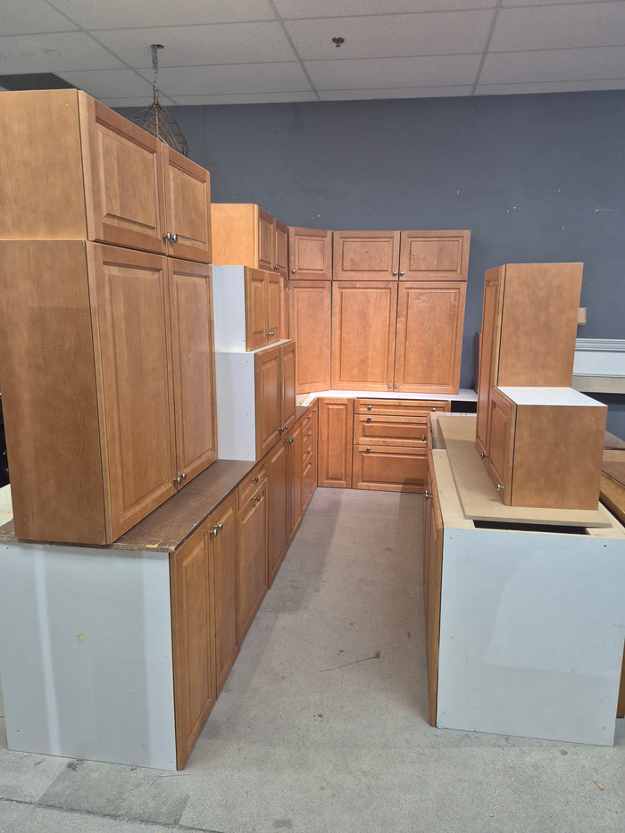 Maple Cabinet Set