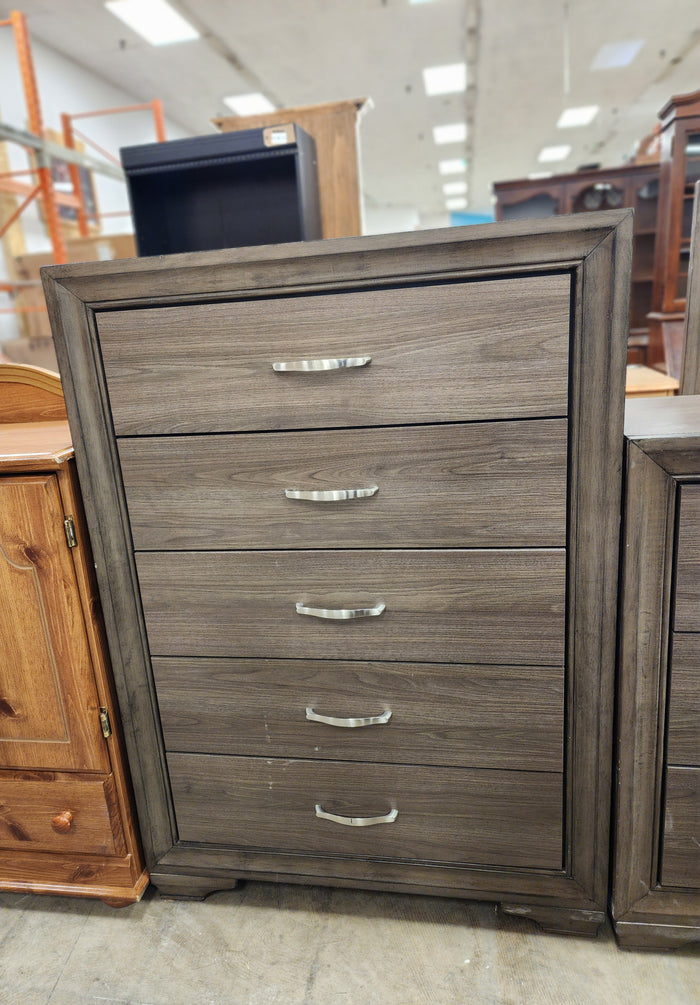 Graystone Solid Wood 5 Drawer Chest