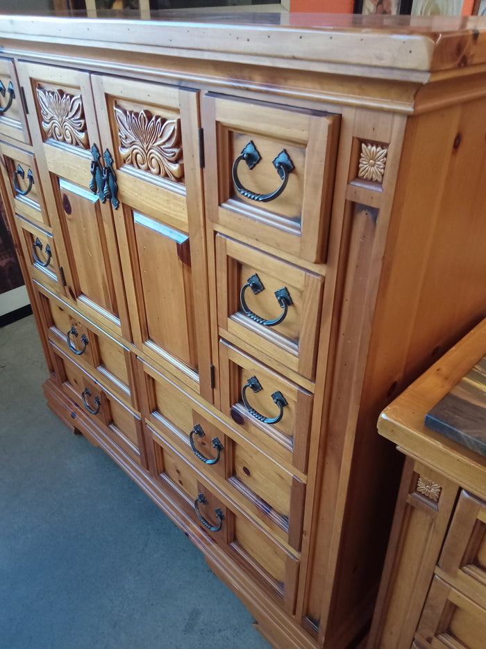 54"W 10-Drawer Knotty Pine Dresser #YH5