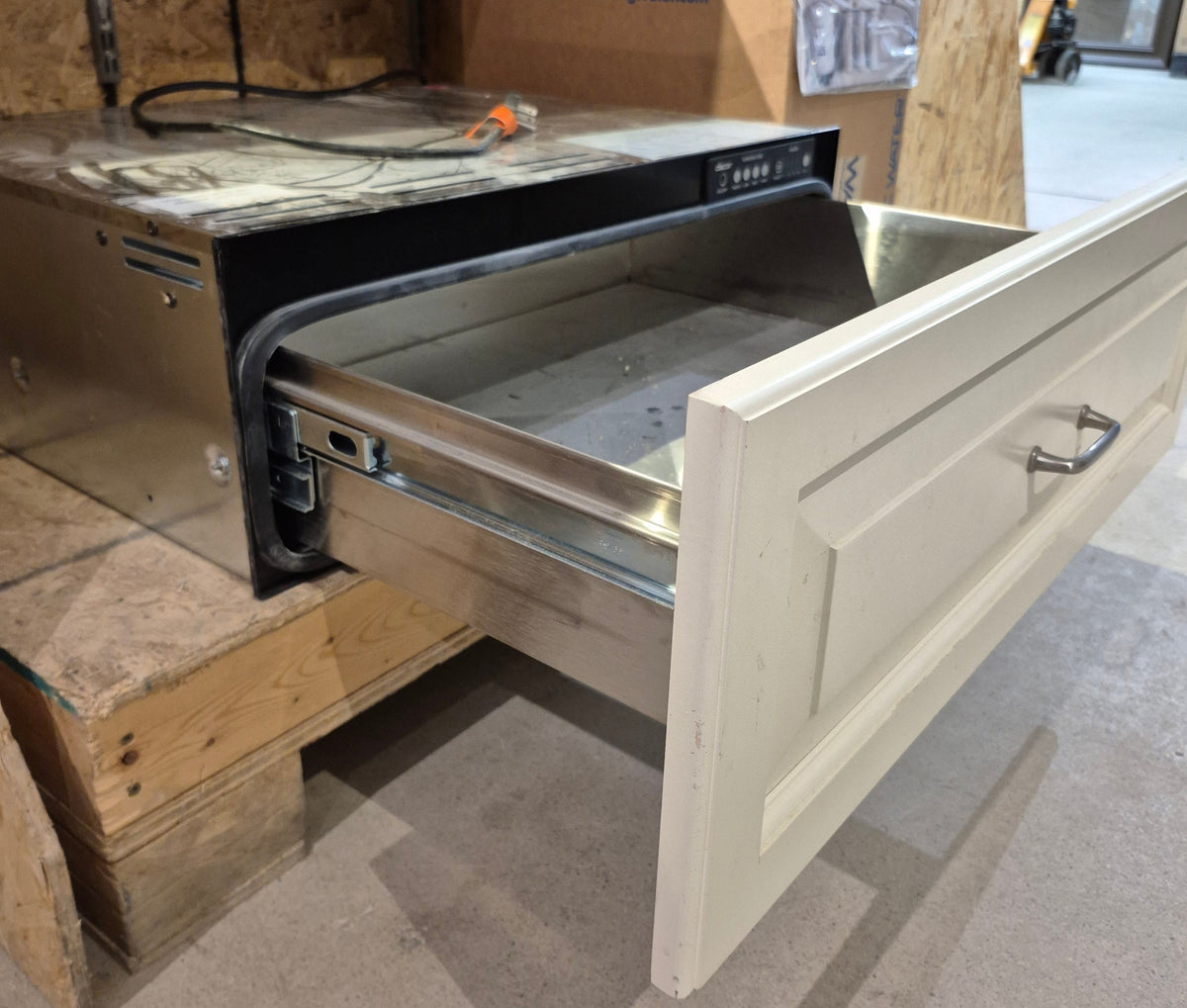 Dacor Warming Drawer - - White Cabinet Face