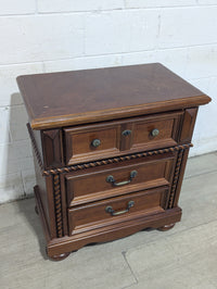 ISSA MUEBLES 3-Draw Dresser/Nightstand
