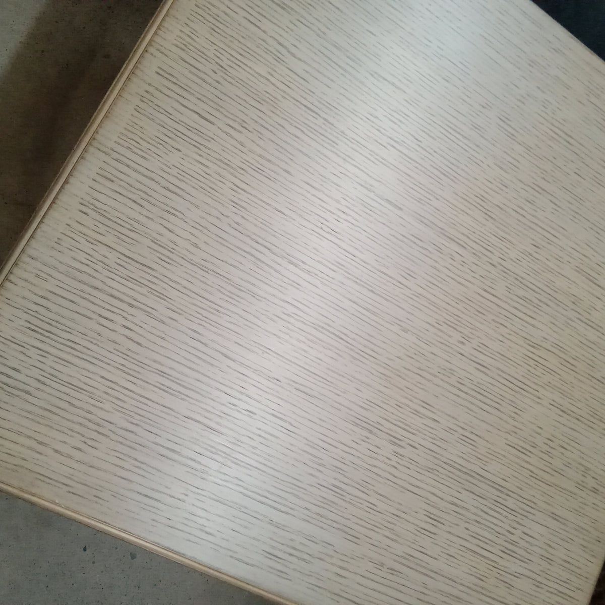 25"W Side Table