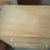 29.5"W 3-Drawer Dresser made in Pine