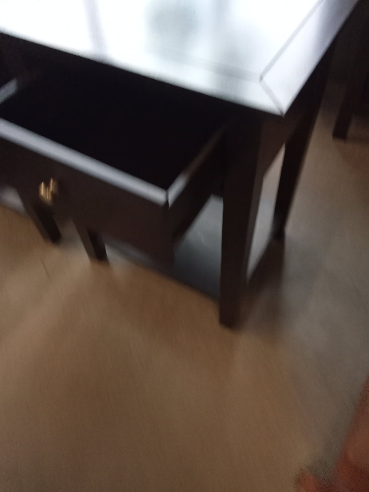 21.5"W End Table with Single Drawer