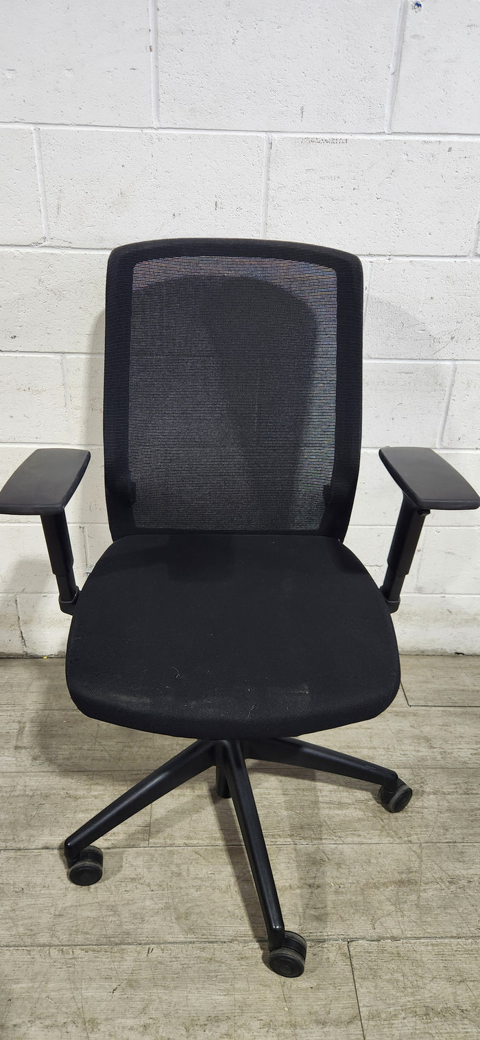 Tayco J1 Mesh-Back Task Chair