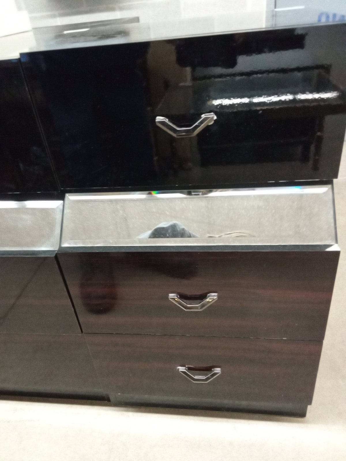 18"W Modern Black & Mirrored Glass 3-Drawer Cabinet