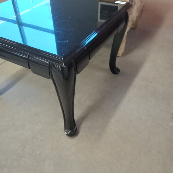 27.5"W Side Table in Gloss Black