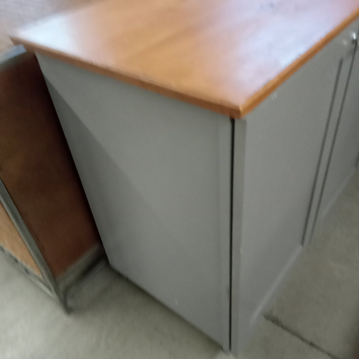 38.5"W Kitchen Cabinet